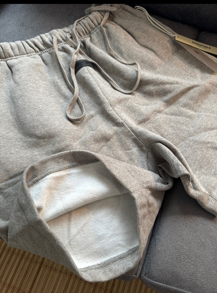 Essentials Shorts Darkoatmeal