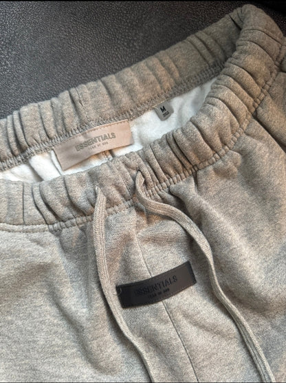 Essentials Shorts Darkoatmeal